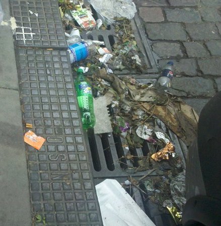 Basura Alcantarilla