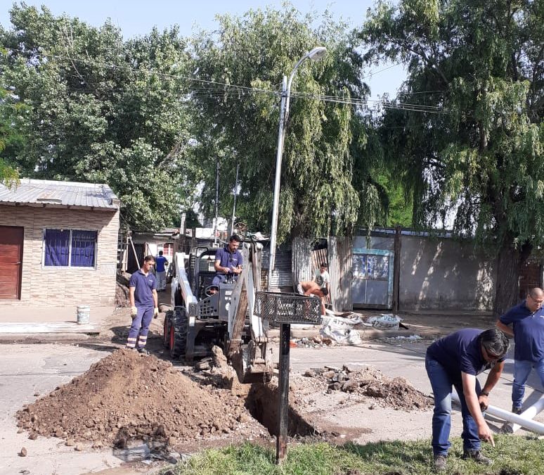 OSSE ejecutó extensión de las redes de agua y cloaca en merendero comunitario