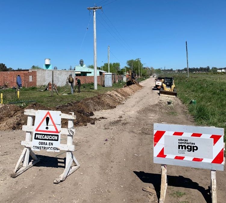 Continúan las obras de ampliación de la red de agua en zona norte